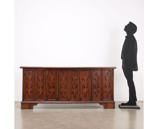 Credenza in stile rinascimento