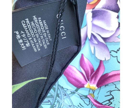 GUCCI Foulard in Seta Col. Blu Flora