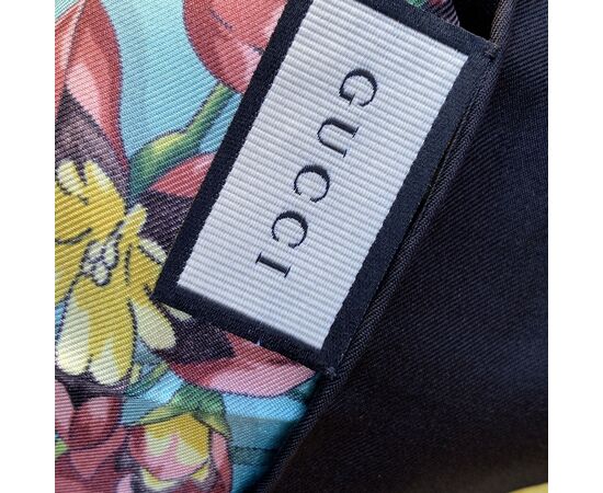 GUCCI Foulard in Seta Col. Blu Flora