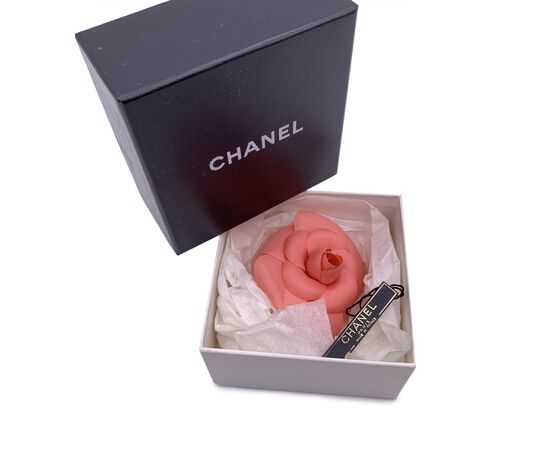 CHANEL Spilla Vintage in Tela Col. Rosa