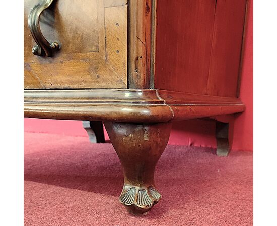 Venetian cherry kneeler