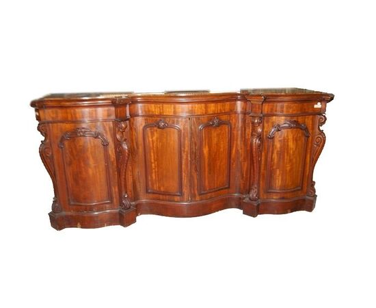 Credenza Inglese di metà 1800 stile Vittoriano in mogano riccamente intagliata 