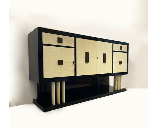 Credenza Decò - legno ebanizzato, pergamena e galuchat