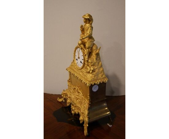 Orologio da tavolo stile Impero del 1800 in bronzo dorato