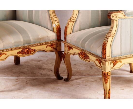 Coppia poltrone bergere francesi stile Luigi XV laccate