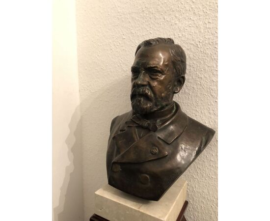 Busto di bronzo "Louis Pasteur", di A. GAUDEZ