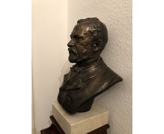 Busto di bronzo "Louis Pasteur", di A. GAUDEZ