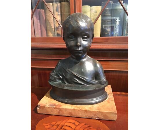 Busto di un ragazzo giovane, bronzo 