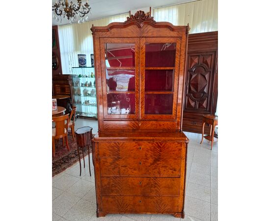 Credenza vittoriana