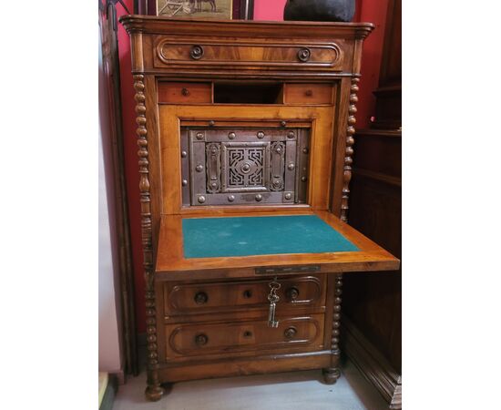 Secretaire con cassaforte in noce Italia '800