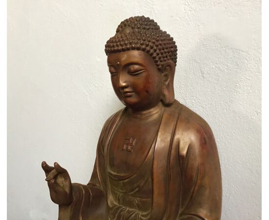 Buddha in lacquer     