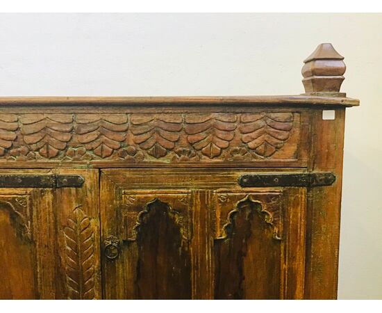 Credenza India