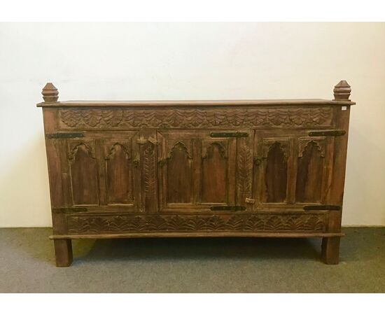 Credenza India