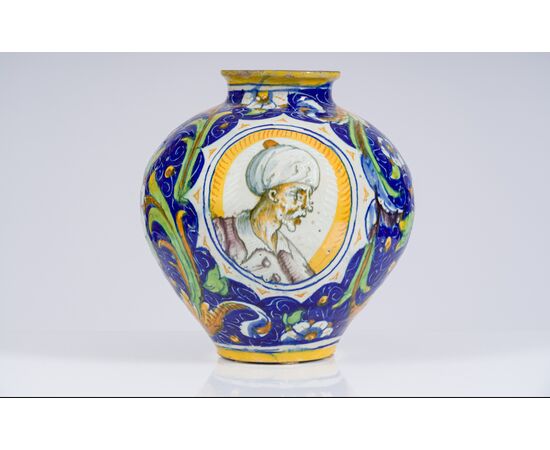 Vaso in maiolica , bottega di Mastro Domenico , XVI secolo RISERVATO