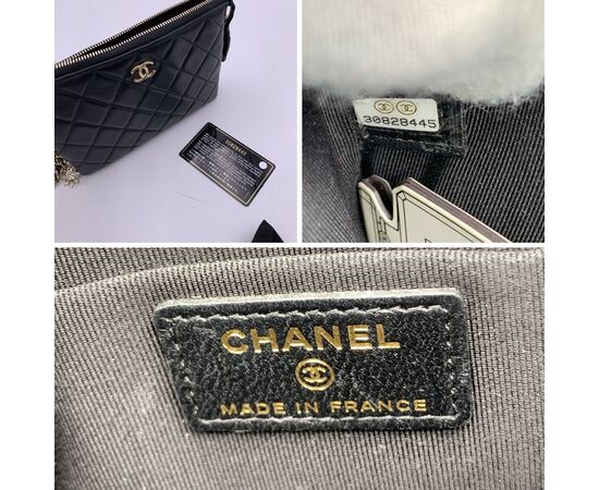 CHANEL Pochette in Tela Col. Nero Coco Charms S