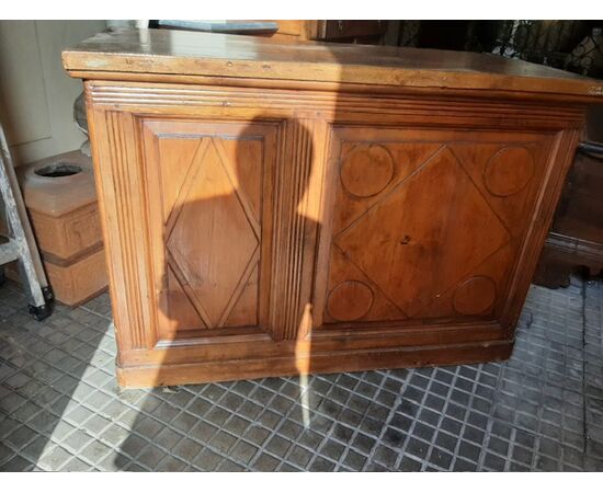 credenza / banco da centro locale