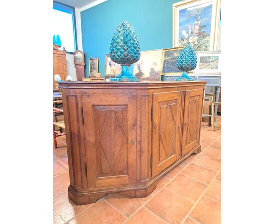 Credenza scantonata in ciliegio a 4 porte  del '700