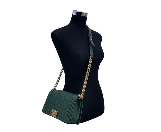 CHANEL Borsa a Tracolla in Pelle Col. Verde Boy M