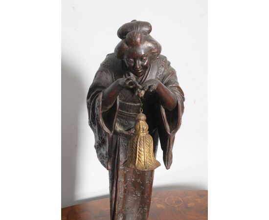 Scultura in Terracotta Geisha Achille Tamburlini epoca fine 800 Altezza cm 50