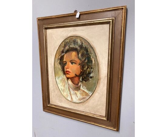 :  Dipinto olio su cartoncino in cornice laccato “ Volto di Donna “ P. Salatini anni 50 mis 63 x 64 