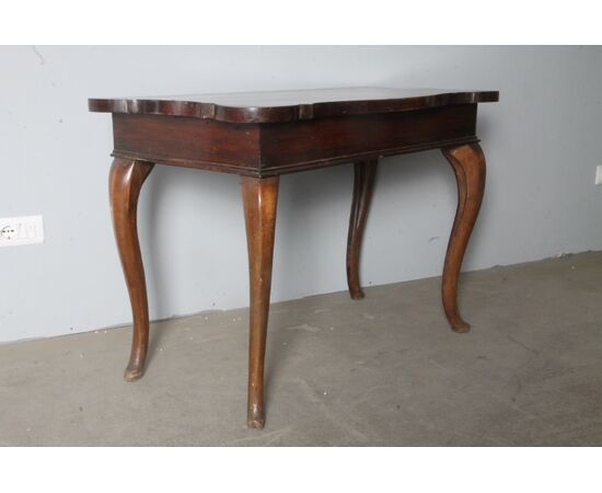 Antica console Romana/ tavolinetto in noce massello Luigi XV metà 700 . Mis 105 x 57 Altezza 74 