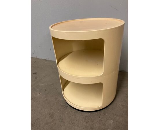 Comodino Kartell anni 70 design Anna castelli . Due moduli H cm 40 diametro cm 