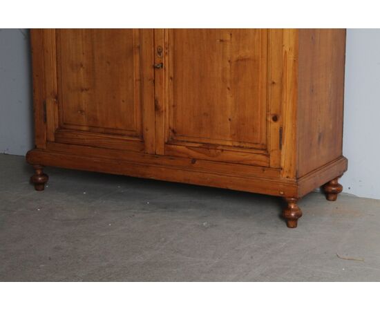 Antica credenza /vetrina arte povera toscana XIX restauro naturale cera . Mis molto rare .L 107 x 44 x 210