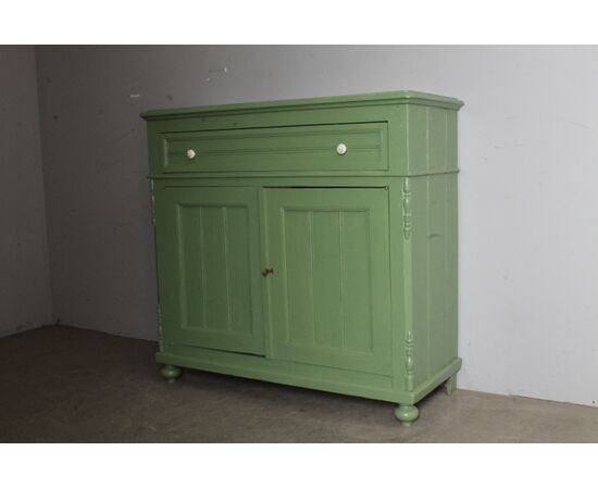 Antica credenza/ dispensa toscana XIX secolo Verde salvia. Mis 106 x 45 . H 100 . Restaurata. 