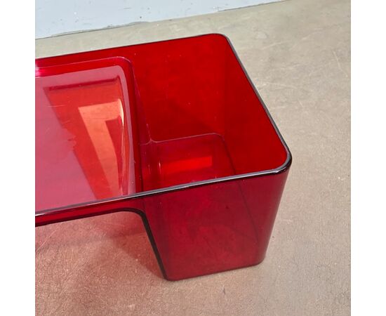 Tavolino da salotto/fumo Kartell 1980   “Usame “design Patricia Urquiola.  Mis 85 x 41 . h 28 