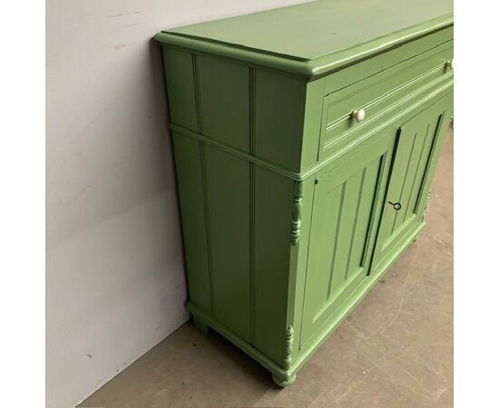 Antica credenza/ dispensa toscana XIX secolo Verde salvia. Mis 106 x 45 . H 100 . Restaurata. 