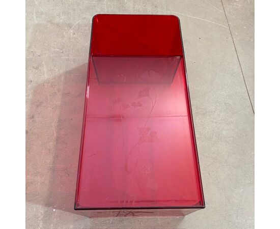 Tavolino da salotto/fumo Kartell 1980   “Usame “design Patricia Urquiola.  Mis 85 x 41 . h 28 