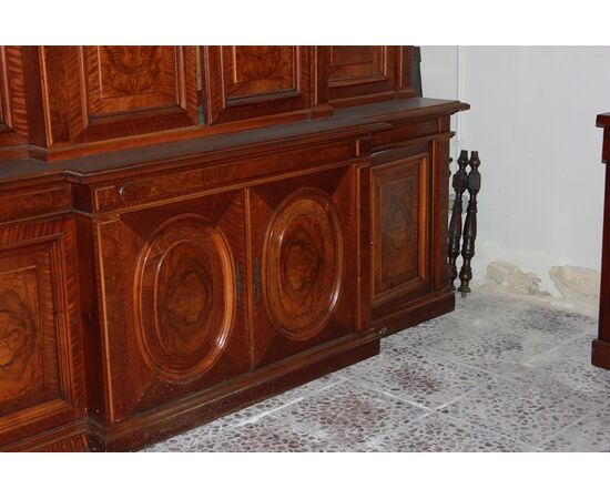 Grande Credenza doppio corpo Francese stile Luigi Filippo della prima metà del 1800