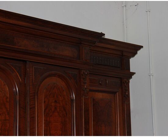 Grande Credenza doppio corpo Francese stile Luigi Filippo della prima metà del 1800