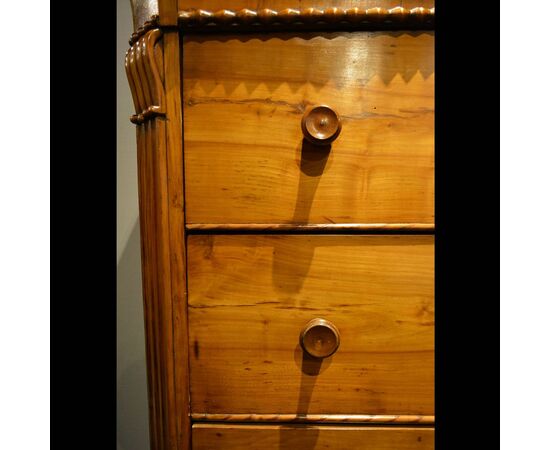 Chest of drawers in Tuscan cherry     