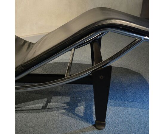 Chaise longue     