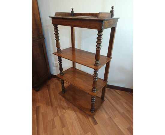 Piccola etagere