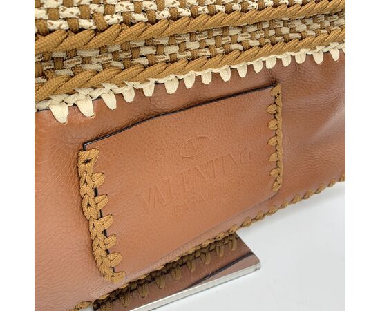 VALENTINO GARAVANI Borsa Shopper in Pelle Col. Marrone Rockstud M