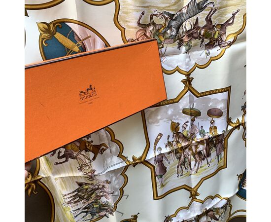 HERMES Foulard in Seta Col. Marrone Les Chevaux des Moghols