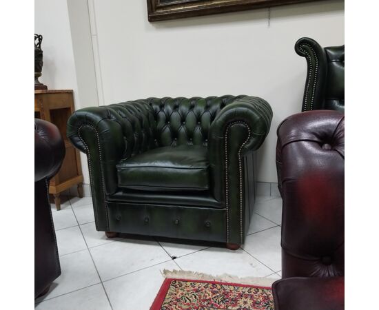 Divani e poltrone chesterfield inglesi originali nuovi e vintage 