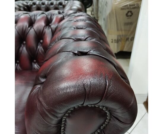 Coppia di poltrone chesterfield club inglese originale bordeaux nuova 