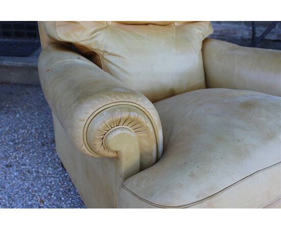 Living room Frau original hazelnut sofa two armchairs - 80s     