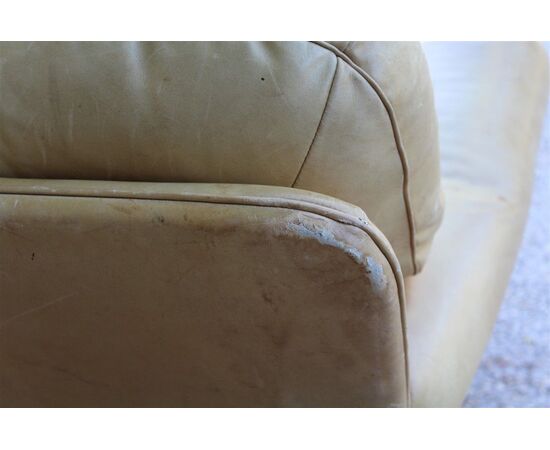 Living room Frau original hazelnut sofa two armchairs - 80s     