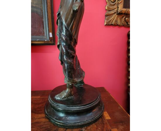 Bronze sculpture &quot;Cleopatra&quot; Late 19th - early 20th century     