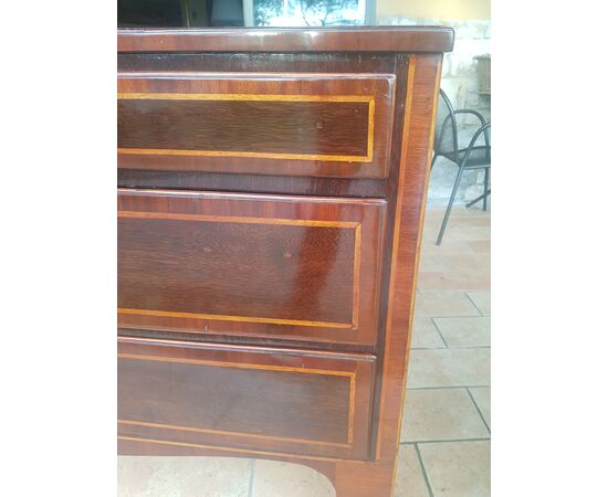 Tuscan chest of drawers, mid-18th century, restored in perfect condition     