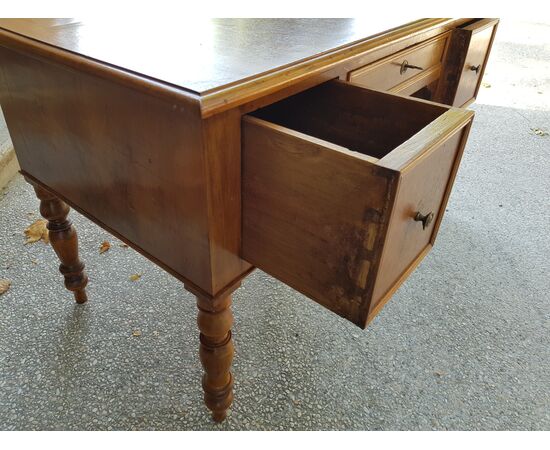 Tuscan walnut writing desk Period 19th century     