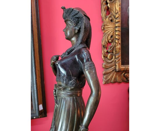 Bronze sculpture &quot;Cleopatra&quot; Late 19th - early 20th century     