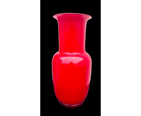 Vaso in vetro incamiciato rosso, serie:opalini.Venini,Murano. 