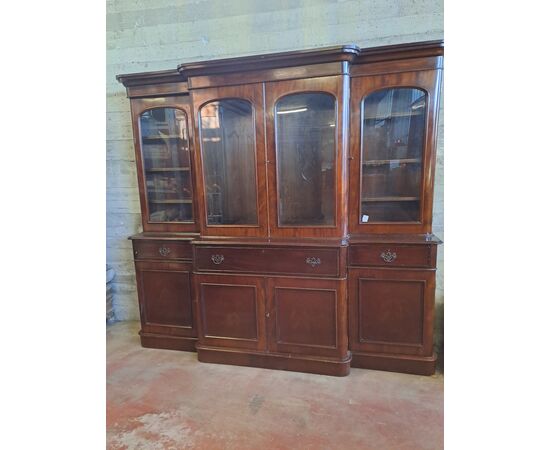 Credenza stile vittoriano