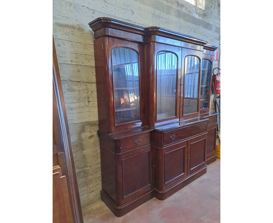 Credenza stile vittoriano