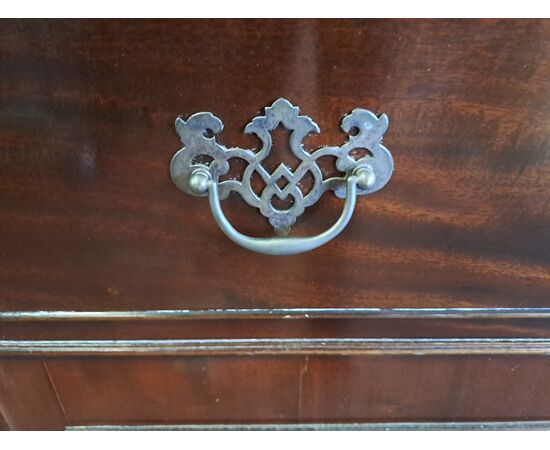 Credenza stile vittoriano